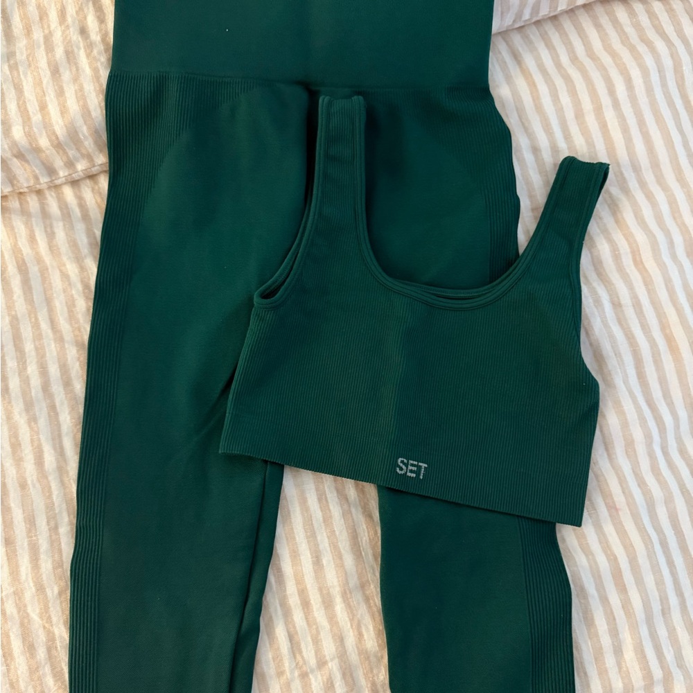 SET Active Dark Green Ribbed Sports Bra and Leggings Set